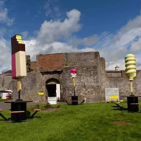 Appartement Number 10 *